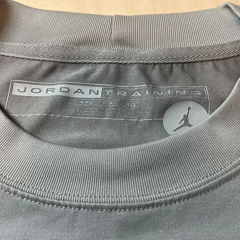 Y2K Jordan Training Shirt Mens 2XL Long Sleeve Pullover Jumpman Athletic Stretch